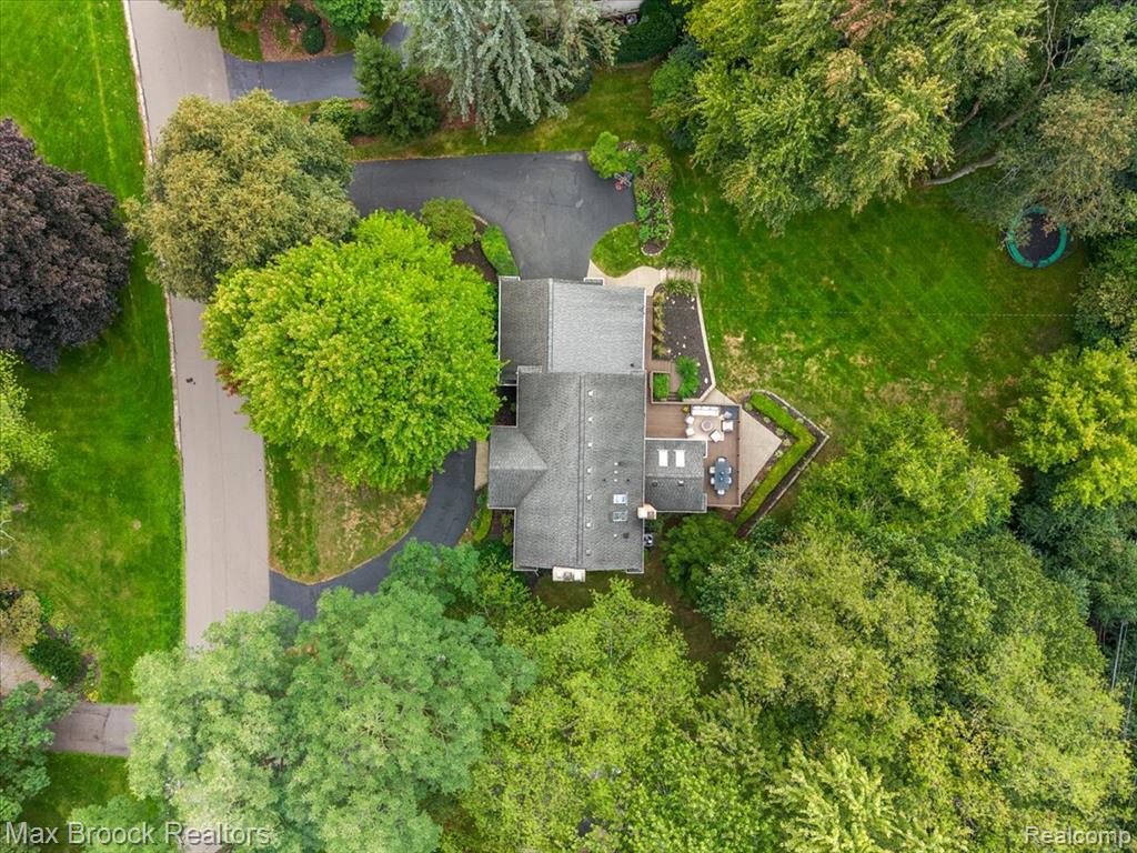545 Whitehall Road Property Photo 37