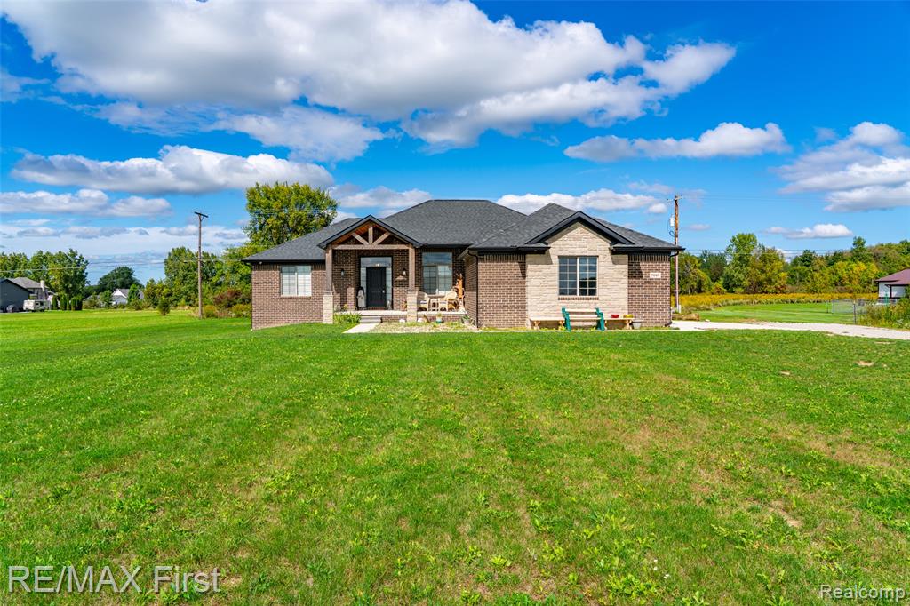 7065 Dryden Road Property Photo 1