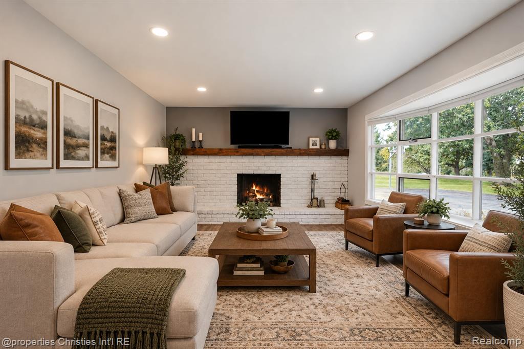 4030 Textile Road Property Photo 6