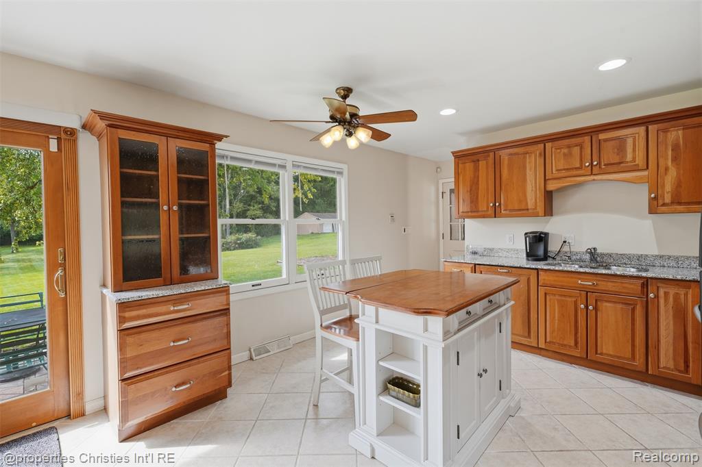 4030 Textile Road Property Photo 20