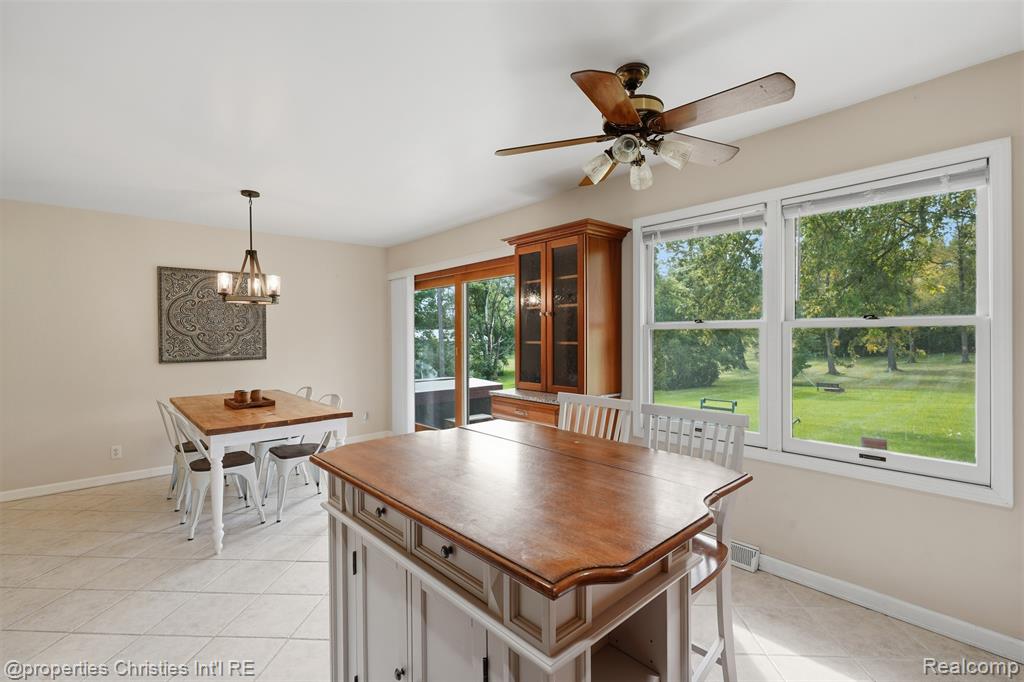 4030 Textile Road Property Photo 23