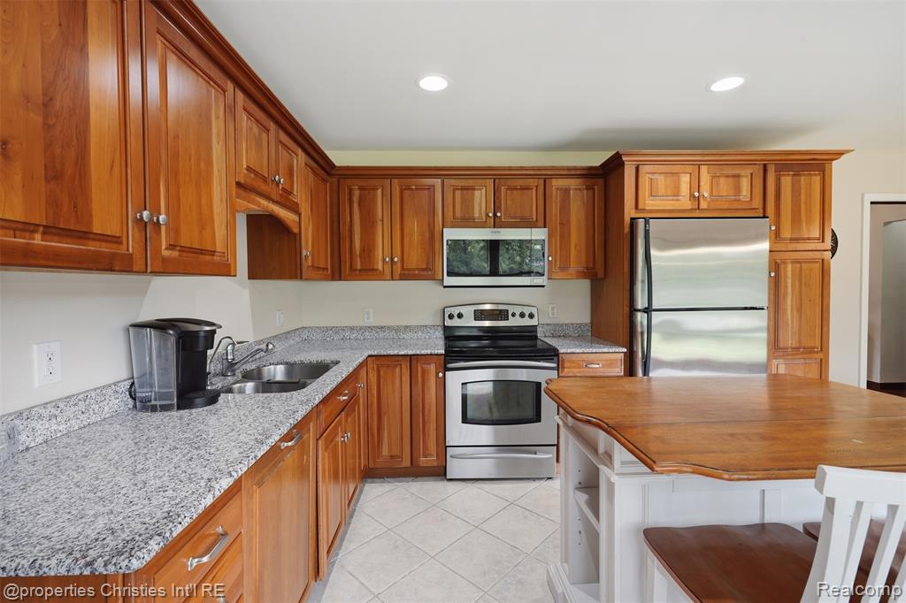 4030 Textile Road Property Photo 24