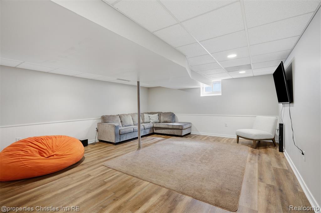 4030 Textile Road Property Photo 37