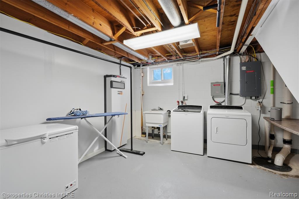 4030 Textile Road Property Photo 42