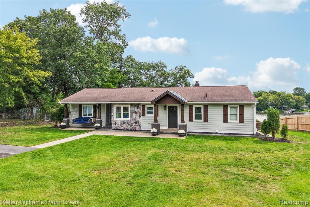 4890 Clinton Drive Property Photo 1
