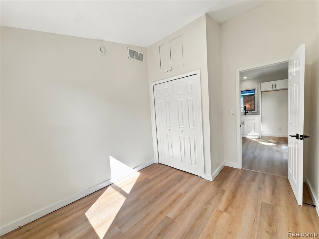 2034 Kenneth Street Property Photo 19