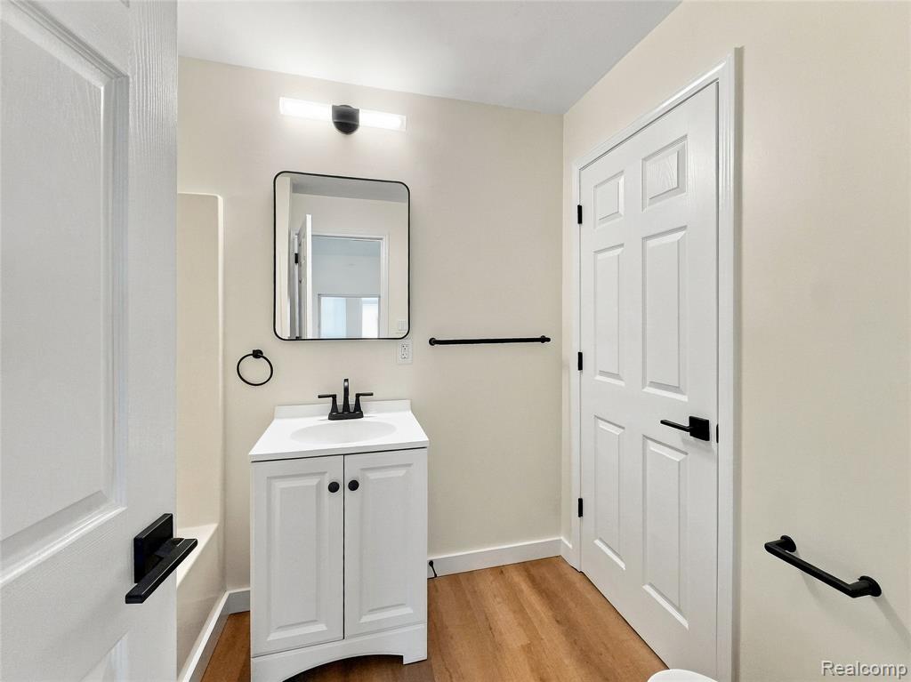 2034 Kenneth Street Property Photo 23