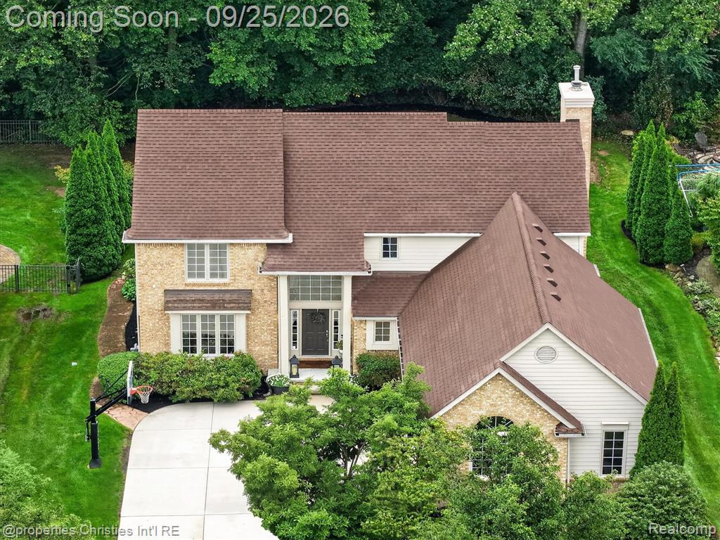18032 Cascade Drive Property Photo 1