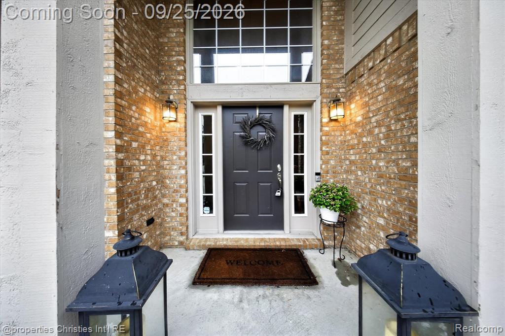 18032 Cascade Drive Property Photo 6