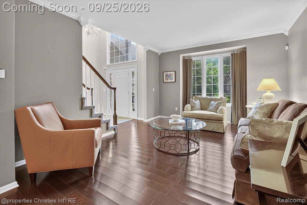 18032 Cascade Drive Property Photo 10