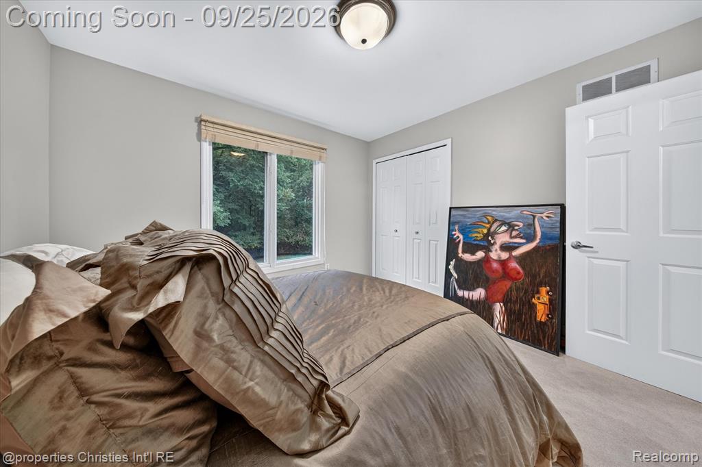18032 Cascade Drive Property Photo 42