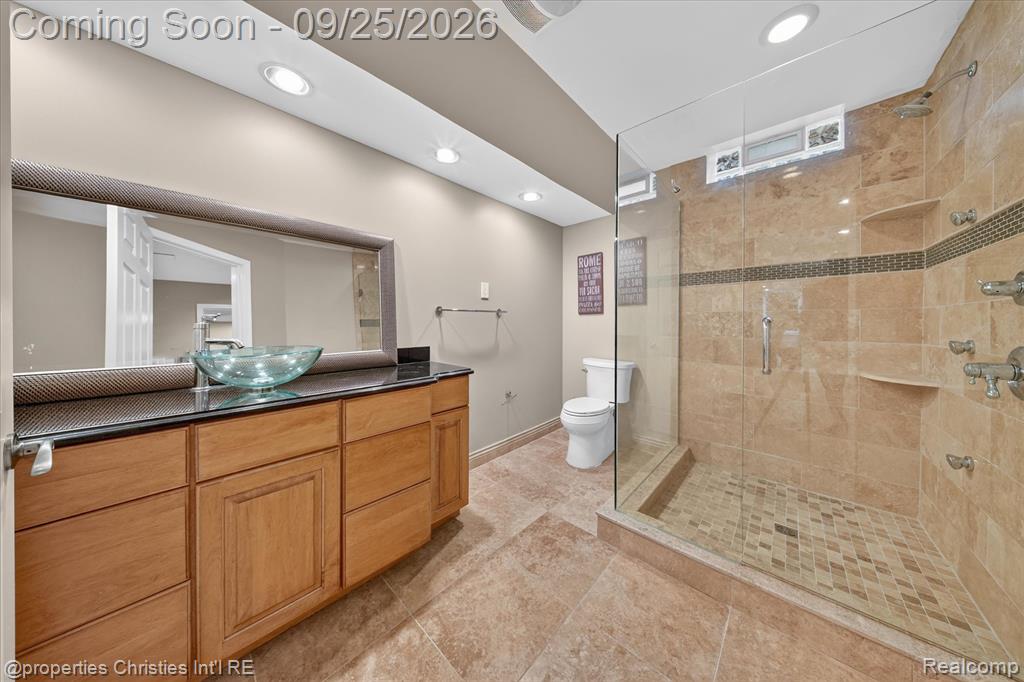 18032 Cascade Drive Property Photo 49