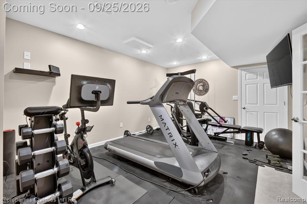 18032 Cascade Drive Property Photo 58
