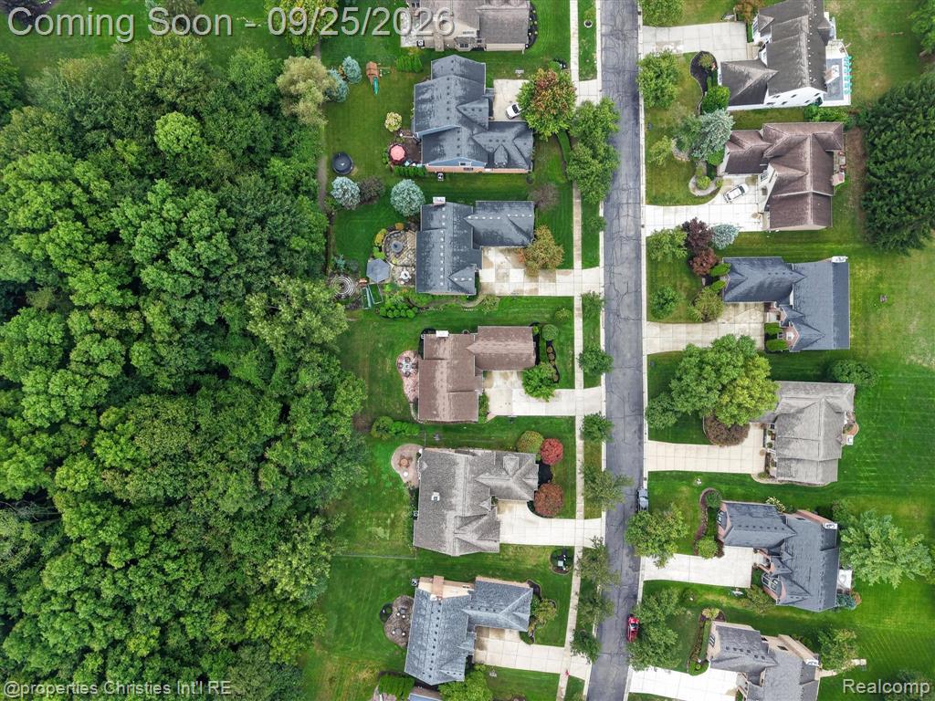 18032 Cascade Drive Property Photo 71