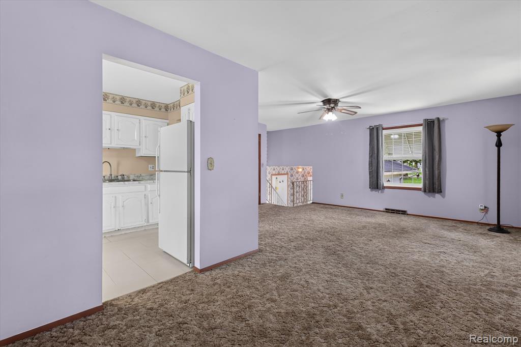 302 Miami Court Property Photo 16