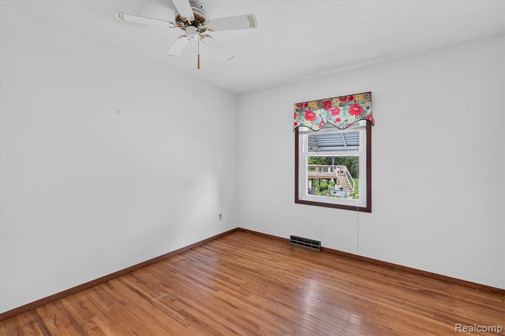 302 Miami Court Property Photo 34