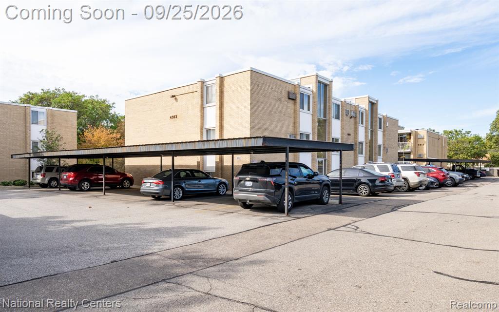 4913 Crooks Road Property Photo 19