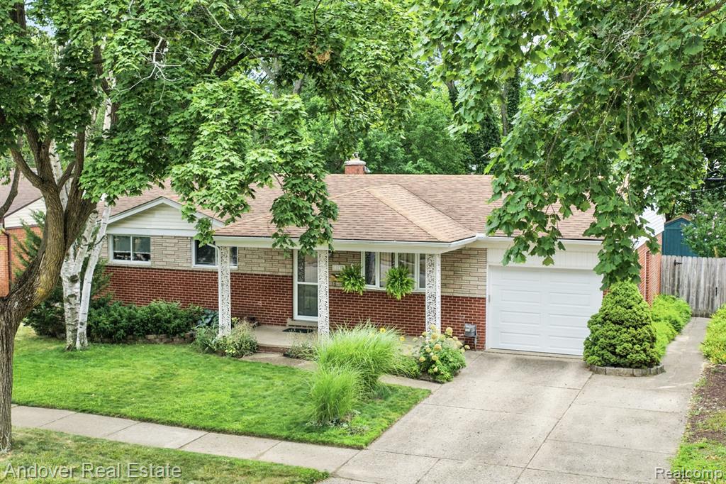 14194 Park Street Property Photo 1