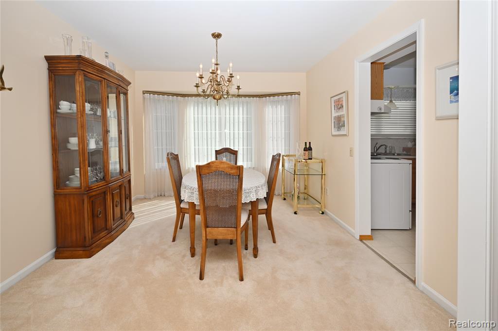 5104 Prentis Drive Property Photo 6
