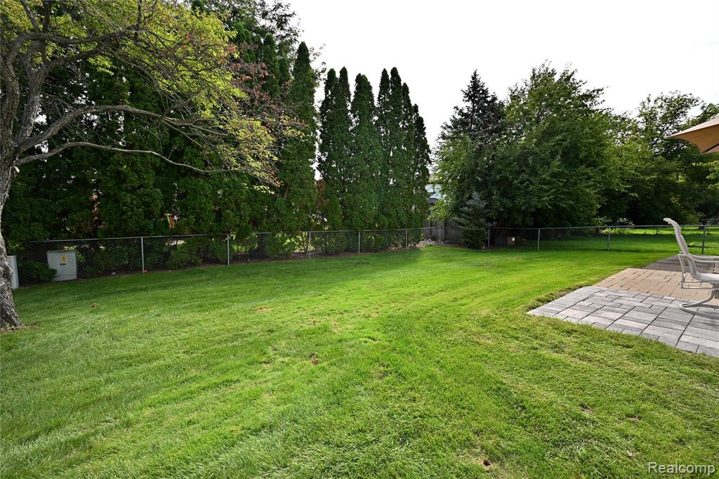 5104 Prentis Drive Property Photo 35