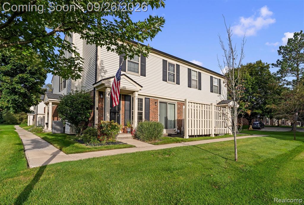 1492 Dover Hill Property Photo 2