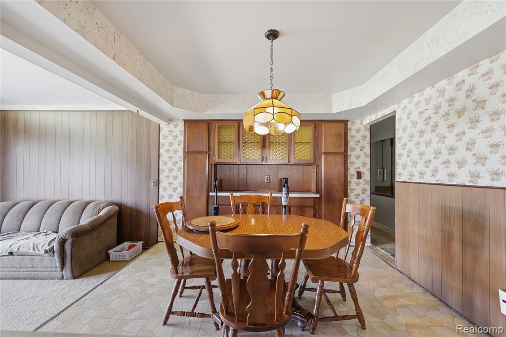 14309 Ivanhoe Drive Property Photo 9