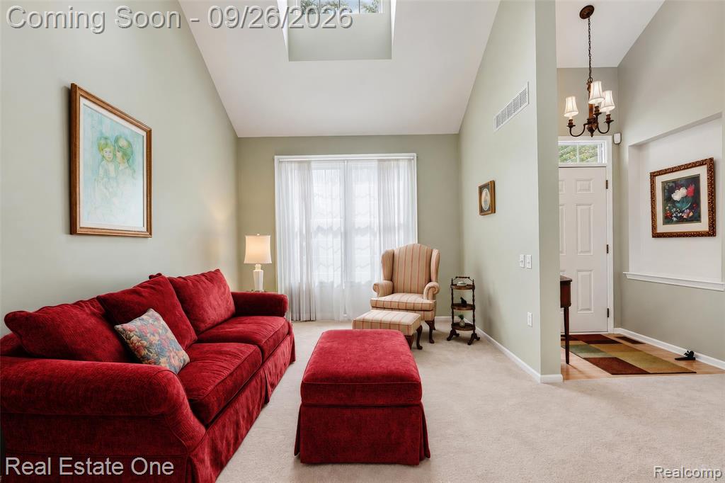 4018 Hillsdale Drive Property Photo 5