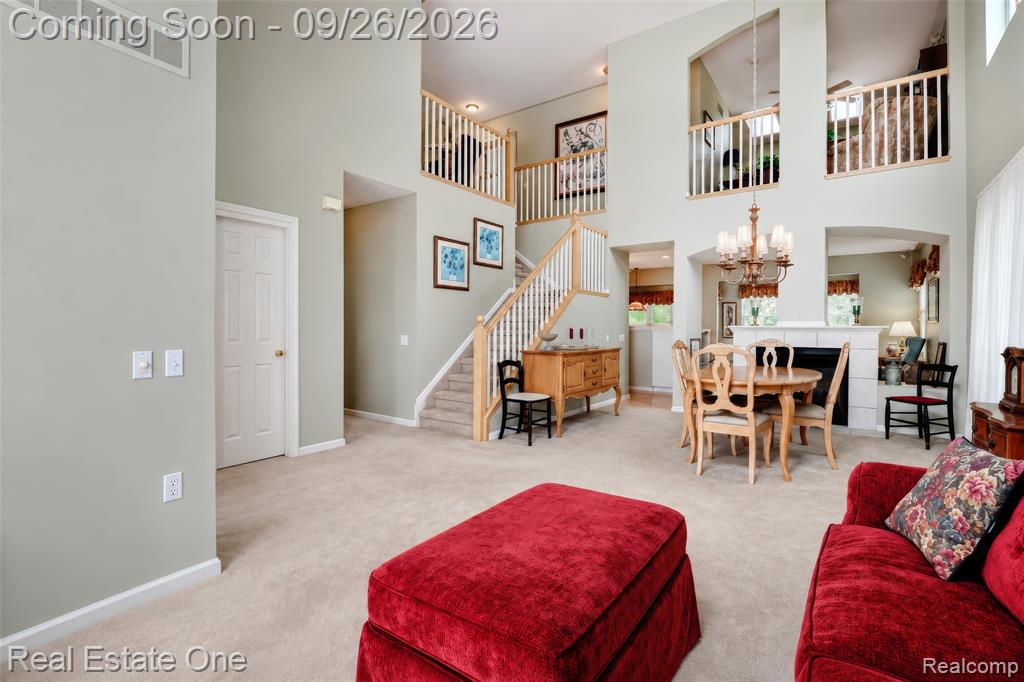 4018 Hillsdale Drive Property Photo 6