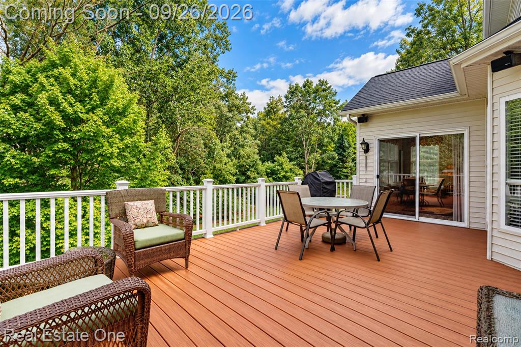 4018 Hillsdale Drive Property Photo 16