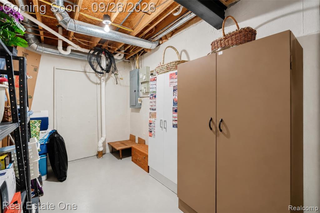 4018 Hillsdale Drive Property Photo 44