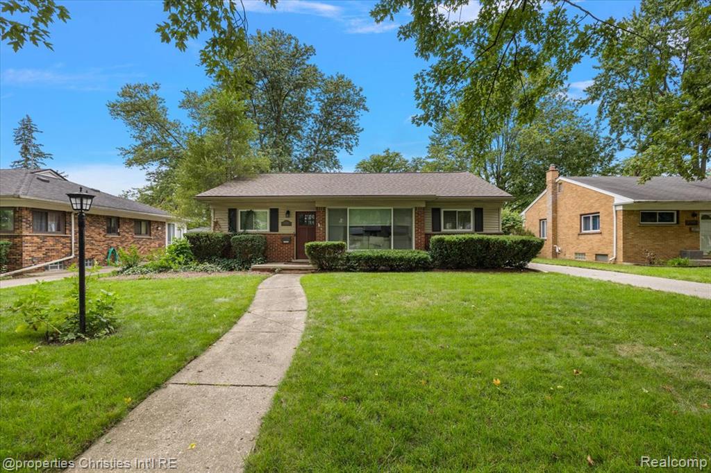 31095 W Rutland Street Property Photo 1