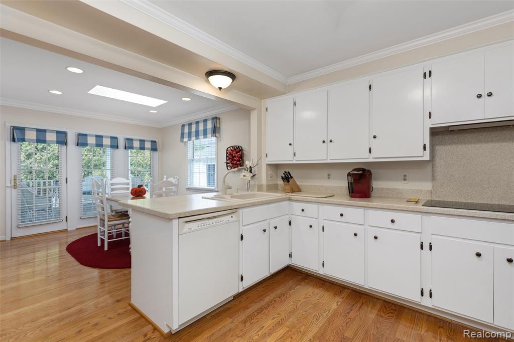 4444 Samoset Road Property Photo 10