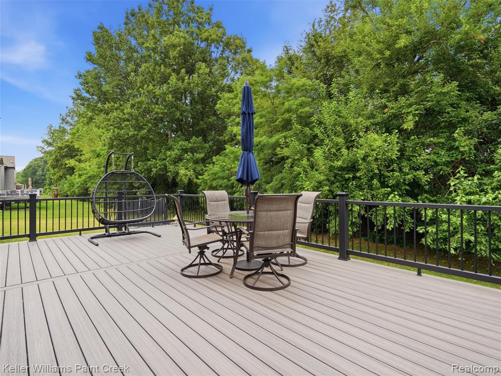 8879 Indigo Lane Property Photo 32