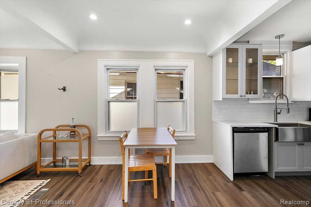 595 E Drayton Street Property Photo 11