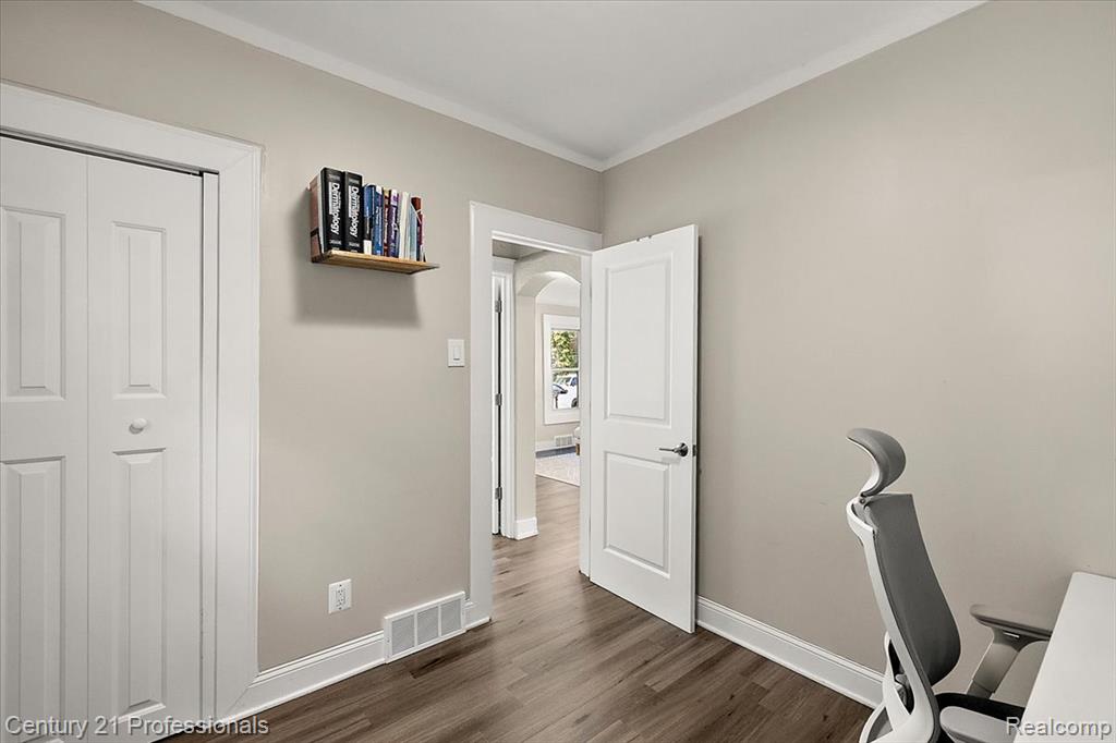595 E Drayton Street Property Photo 23