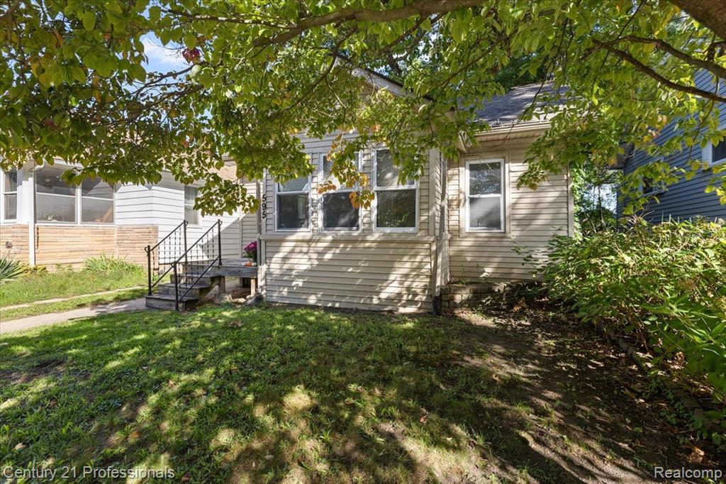 595 E Drayton Street Property Photo 32
