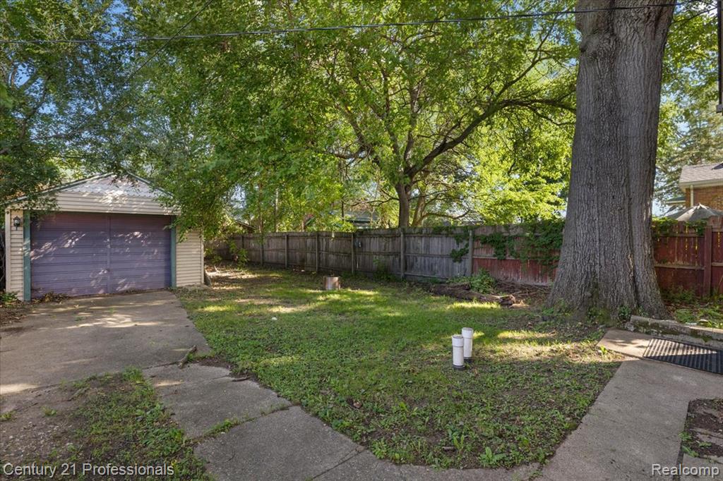 595 E Drayton Street Property Photo 33