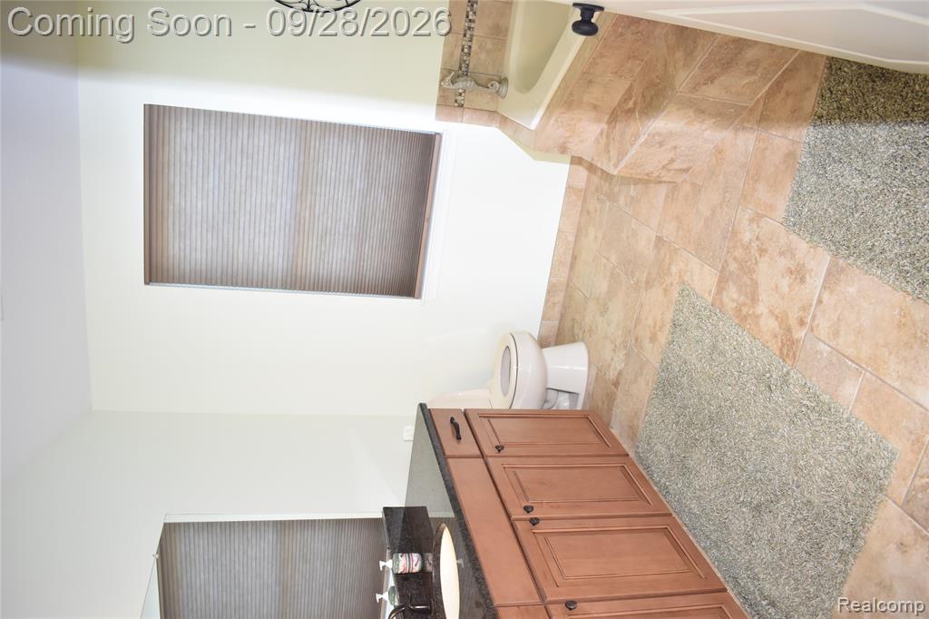 39046 Lakeshore Drive Property Photo 6