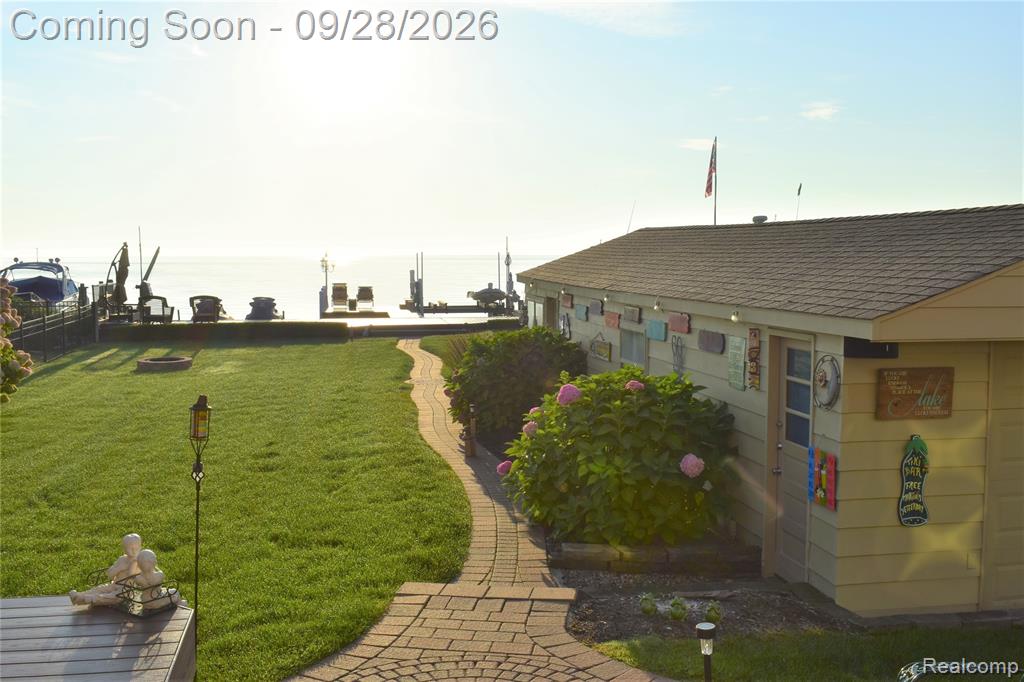 39046 Lakeshore Drive Property Photo 12