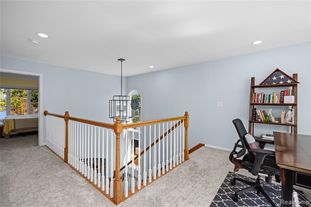 810 Wolverine Drive Property Photo 32