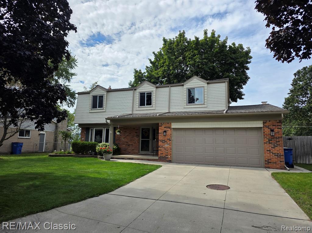 29443 W Nottingham Circle Property Photo 1
