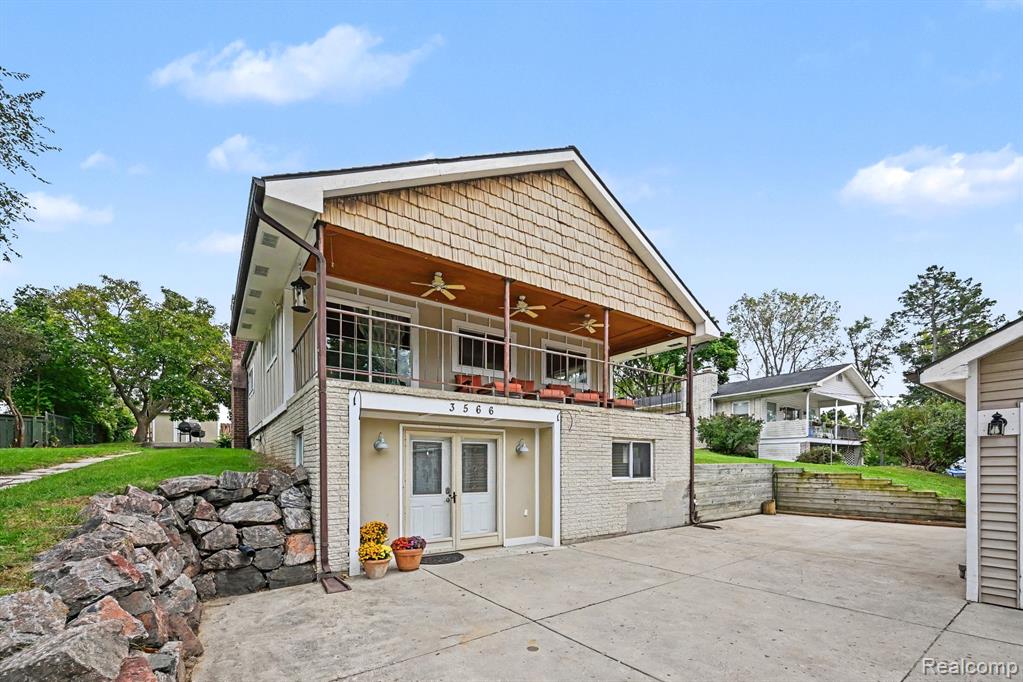 3566 Lotus Drive Property Photo 1