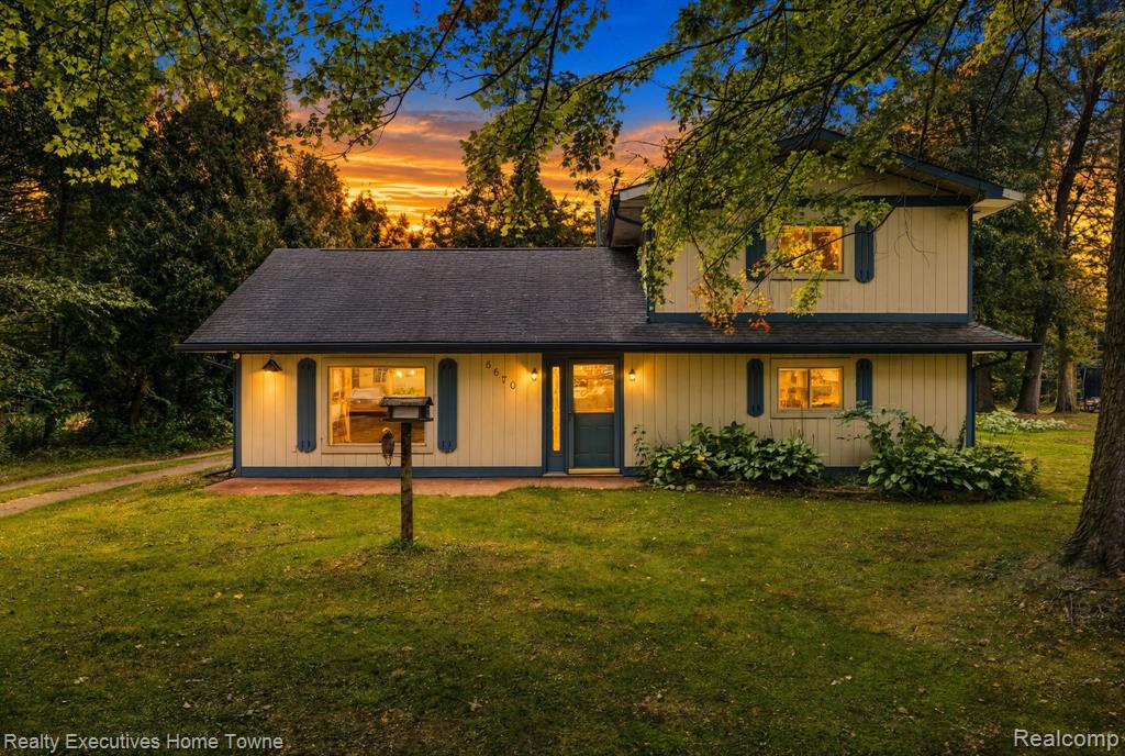 6670 Holland Road Property Photo 4