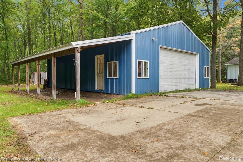 6670 Holland Road Property Photo 5