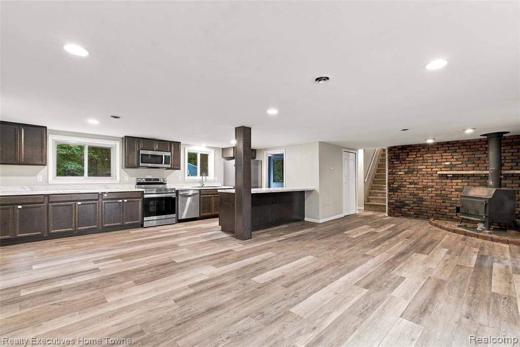 6670 Holland Road Property Photo 11
