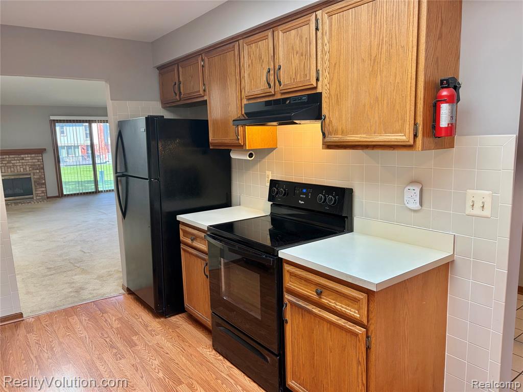 49255 Chestnut Hill Court Property Photo 6