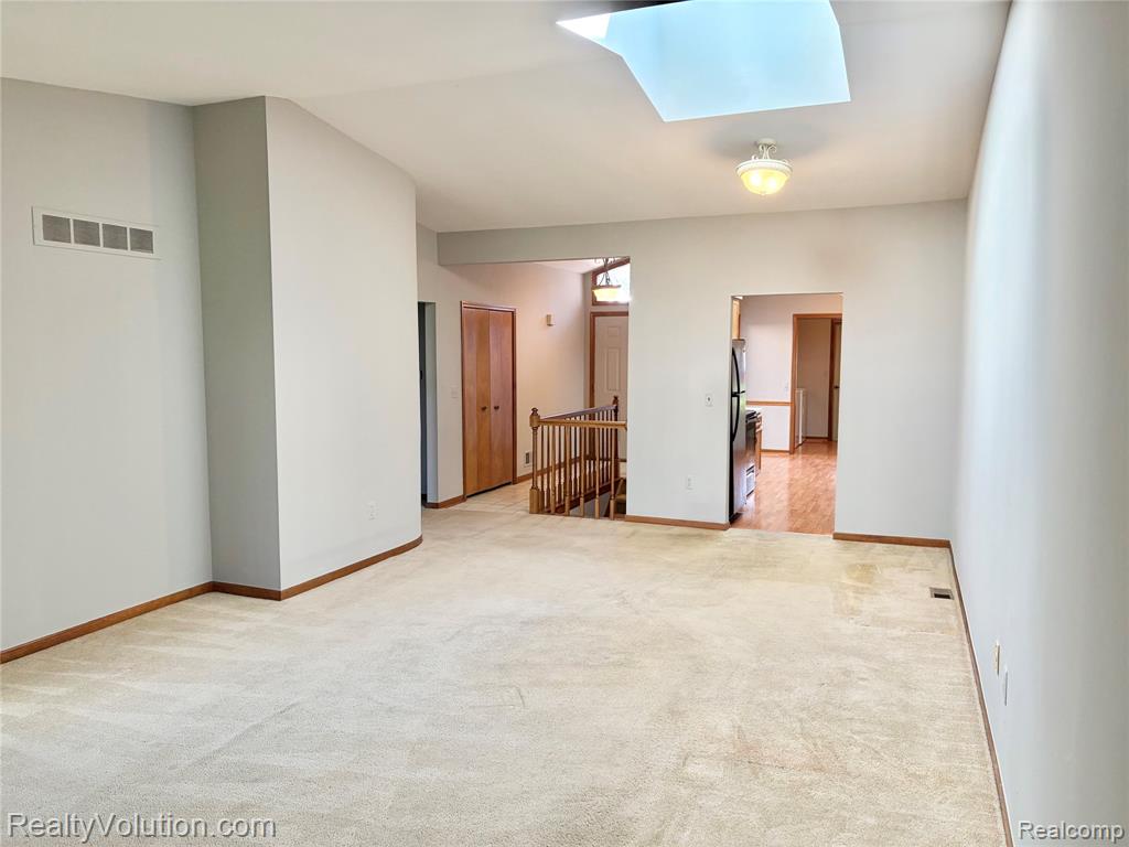 49255 Chestnut Hill Court Property Photo 8
