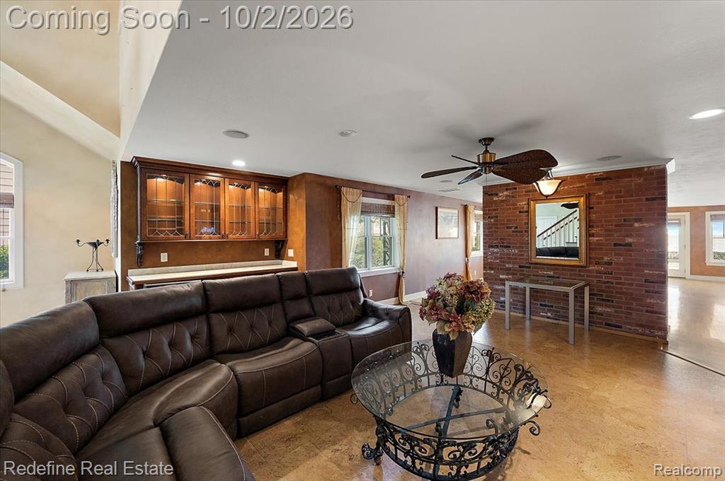 12172 N Lakeshore Drive Property Photo 11