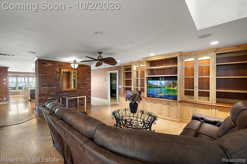 12172 N Lakeshore Drive Property Photo 12