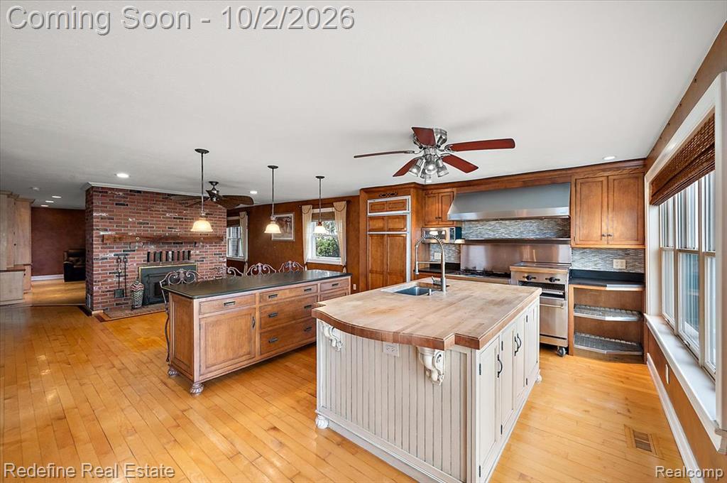 12172 N Lakeshore Drive Property Photo 23